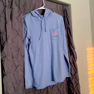 Vineyard Vines ling sleeve hooded short